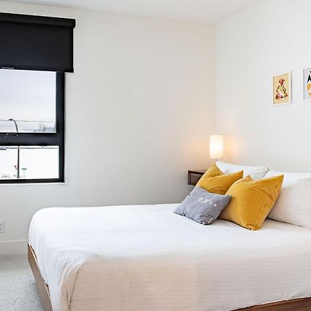 Revel In The Stoke By Revelstoke Vacations Appartement Buitenkant foto
