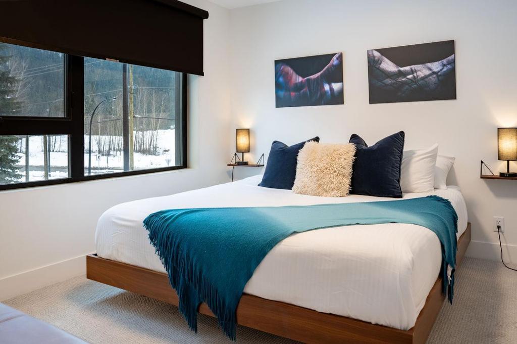 Revel In The Stoke By Revelstoke Vacations Appartement Buitenkant foto