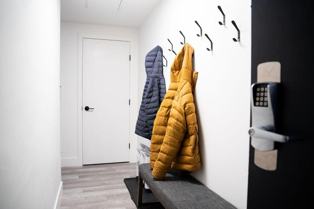 Revel In The Stoke By Revelstoke Vacations Appartement Buitenkant foto
