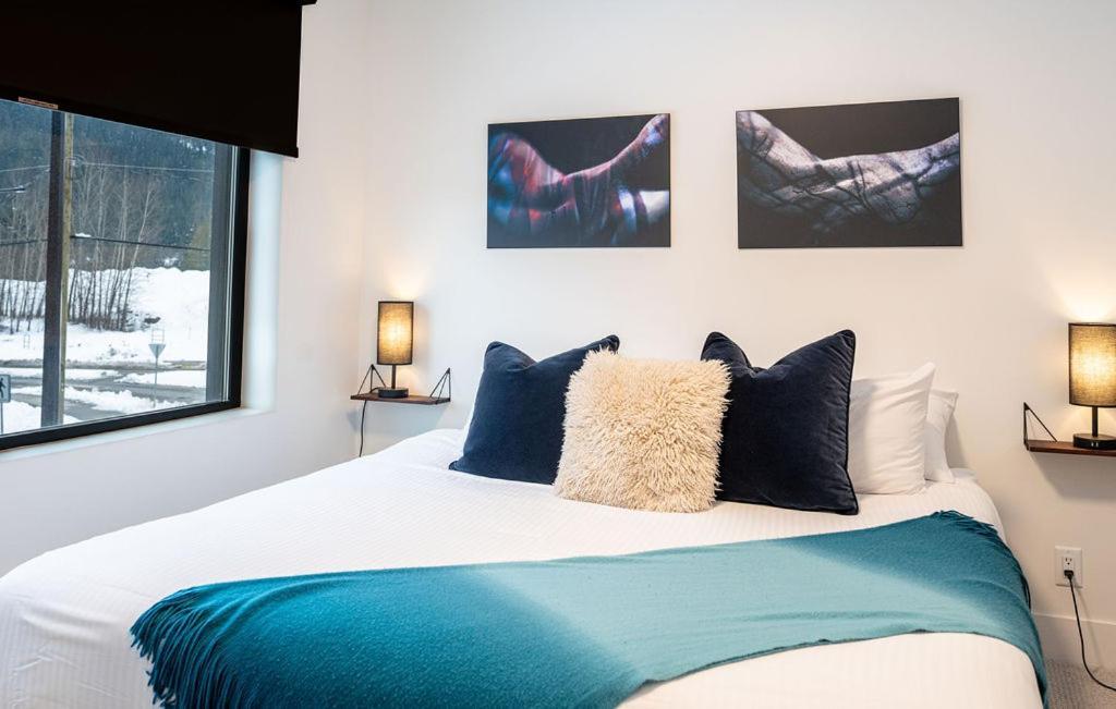 Revel In The Stoke By Revelstoke Vacations Appartement Buitenkant foto